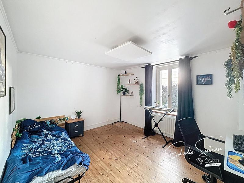 Maison - 170 m² - 7 pièces