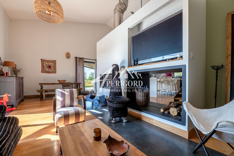 Maison contemporaine - 160 m² - 6 pièces