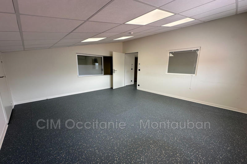 Local commercial - 294 m²