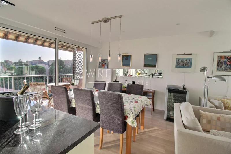 Appartement - 91 m² - 4 pièces