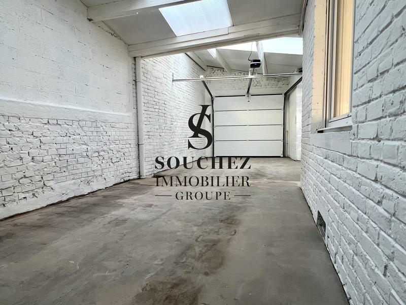 Maison - 300 m² - 6 pièces