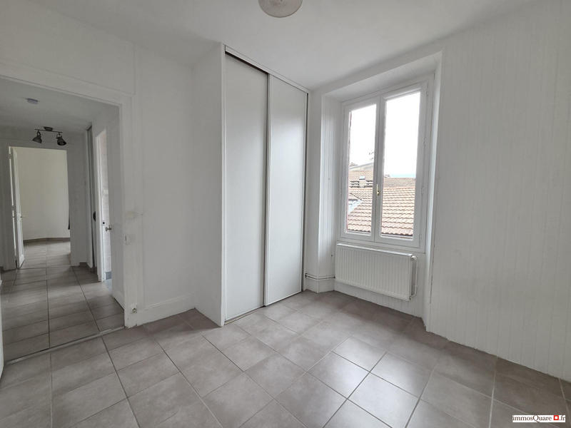 Appartement - 98 m² - 5 pièces