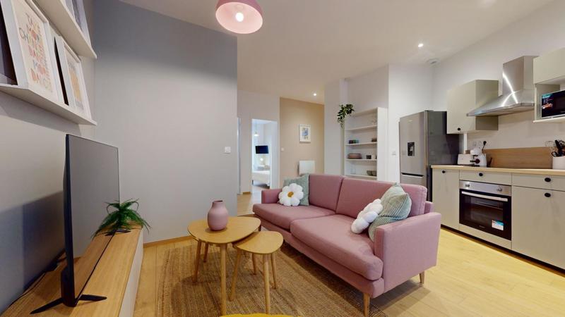 Appartement - 90 m² - 5 pièces