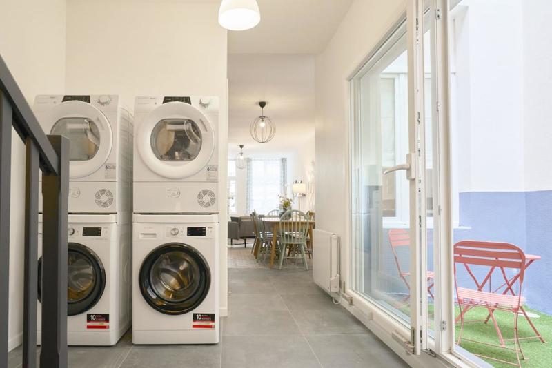 Maison - 224 m² - 11 pièces