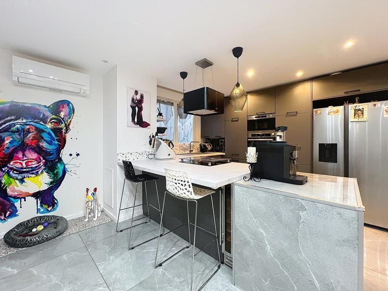 Appartement - 125 m² - 5 pièces