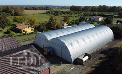 Local commercial - 1 750 m² - 3 pièces