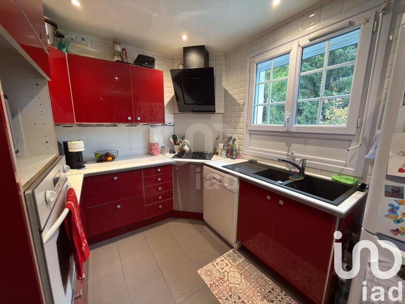 Maison - 94 m² - 5 pièces