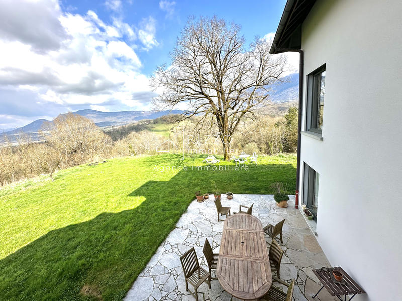 Ferme - 673 m² - 13 pièces