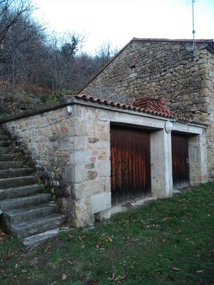 Maison - 250 m² - 6 pièces