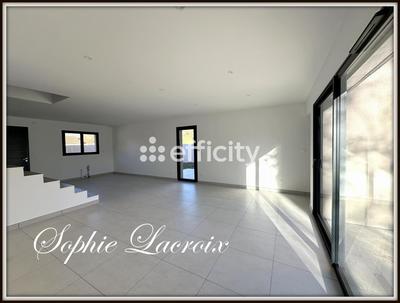 Maison - 106 m² - 5 pièces