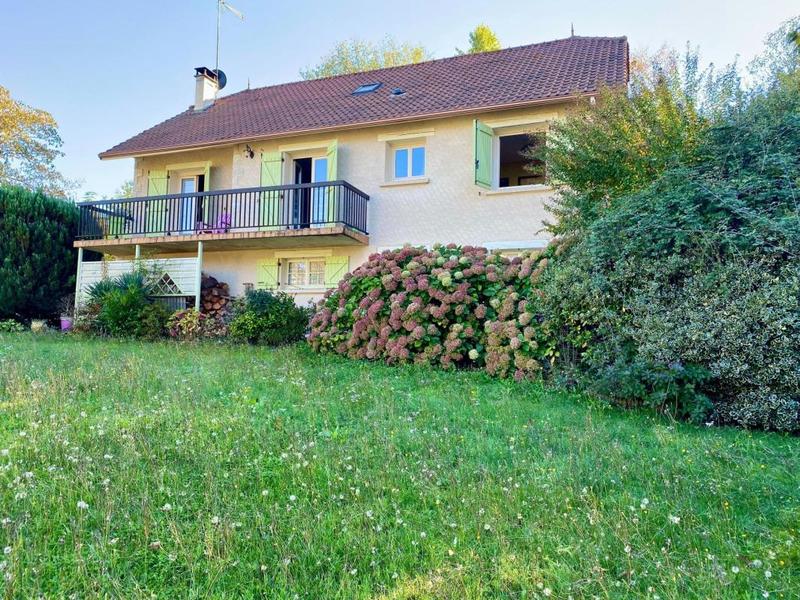 Maison - 104 m² - 5 pièces