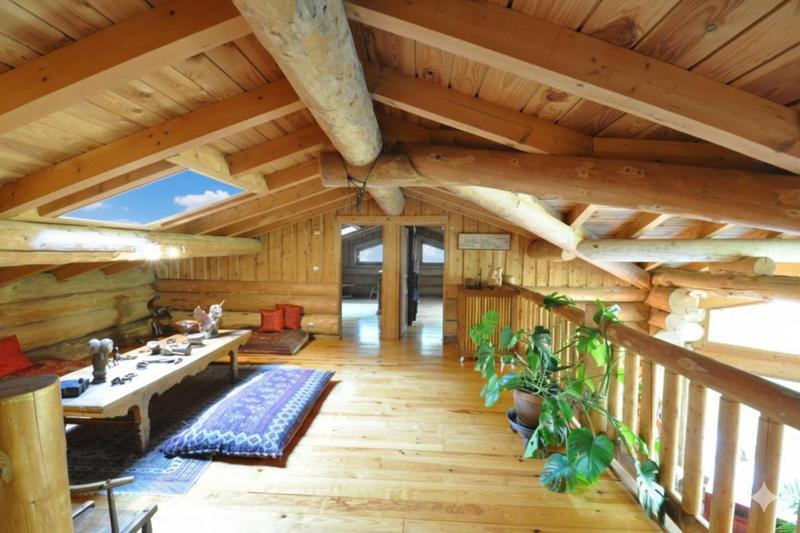 Propriété - 360 m² - 8 pièces