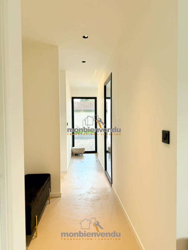 Maison traditionnelle - 117 m² - 4 pièces