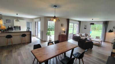 Maison - 162 m² - 6 pièces