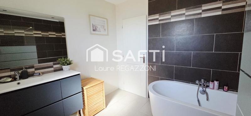 Maison - 150 m² - 4 pièces