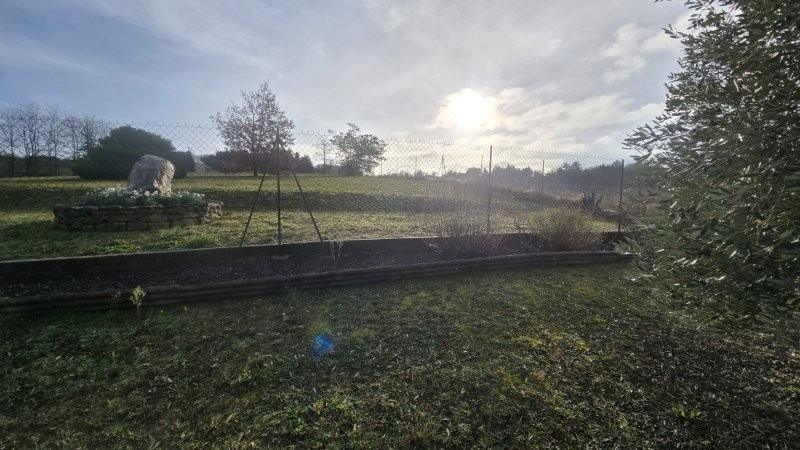 Maison - 1 320 m² - 5 pièces