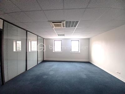 Bureau - 106 m² - 3 pièces