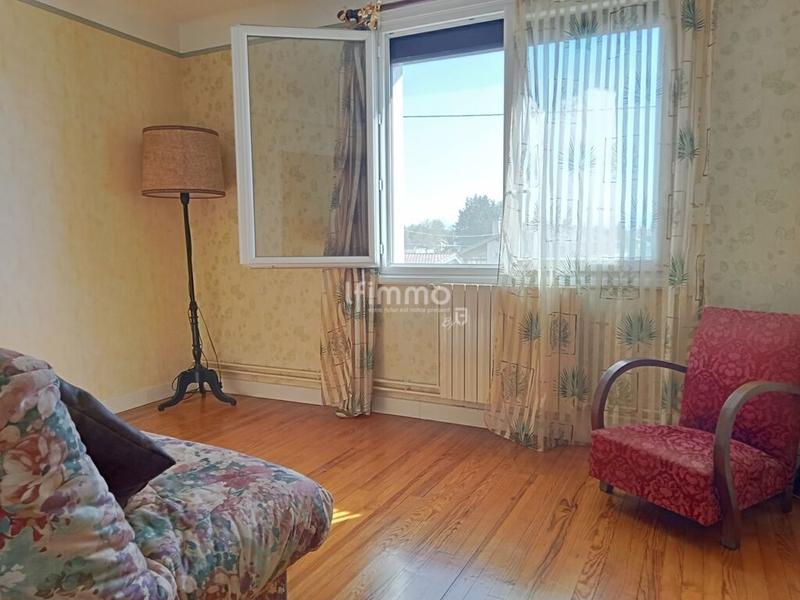 Maison - 216 m² - 6 pièces