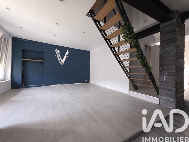 Maison - 97 m² - 5 pièces