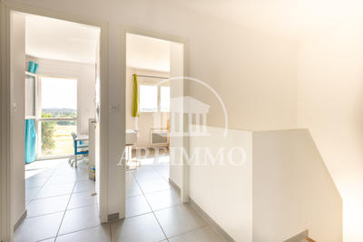 Maison - 94 m² - 5 pièces