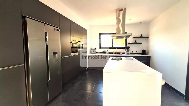 Villa - 190 m² - 7 pièces