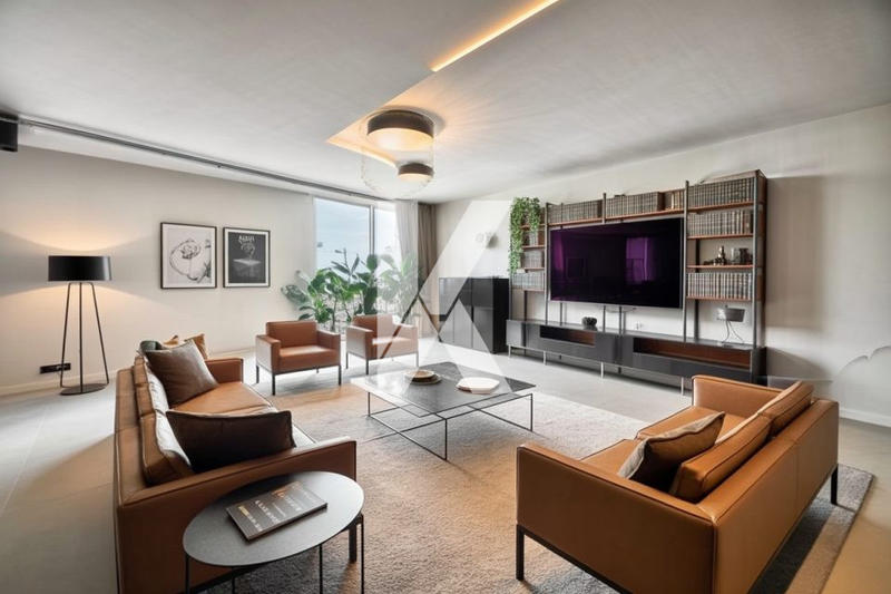 Appartement - 93 m² - 5 pièces