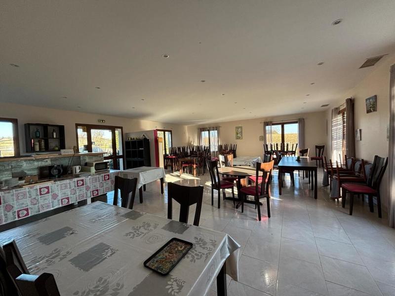 Maison de campagne - 570 m² - 13 pièces