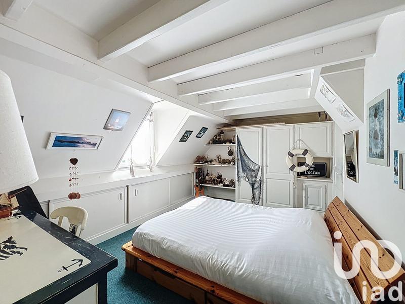 Maison - 186 m² - 8 pièces