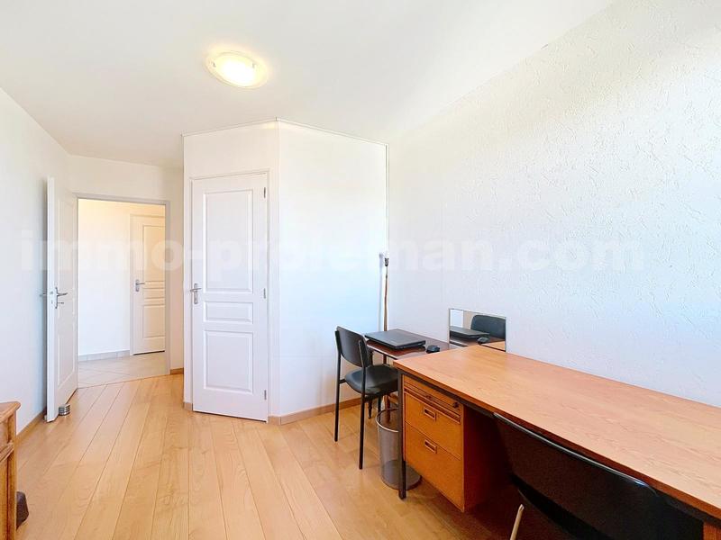 Appartement - 97 m² - 5 pièces