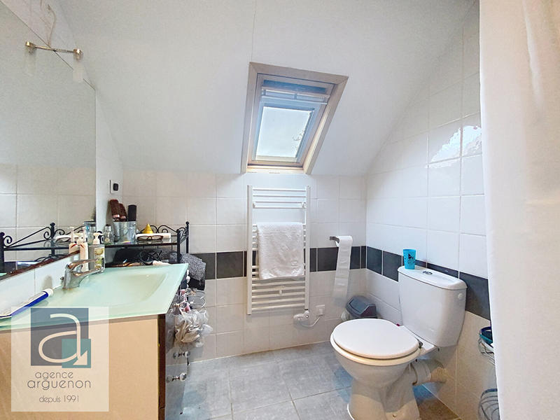 Maison - 98 m² - 5 pièces