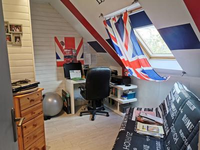 Maison - 92 m² - 6 pièces