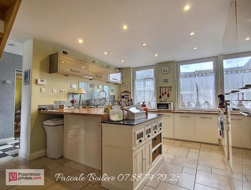 Maison - 185 m² - 6 pièces