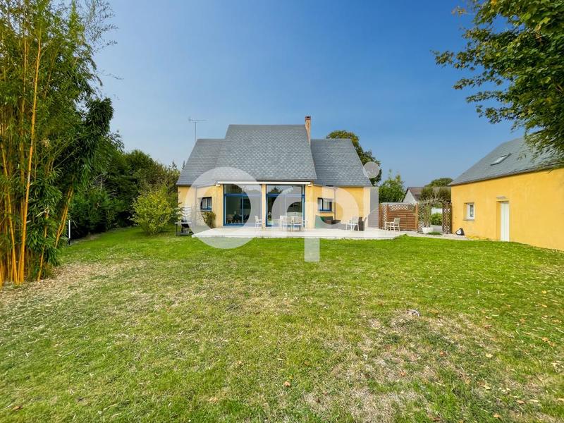 Maison - 260 m² - 9 pièces