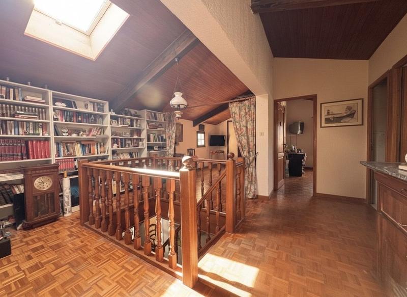 Maison - 198 m² - 7 pièces