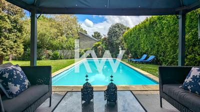 Maison - 180 m² - 8 pièces