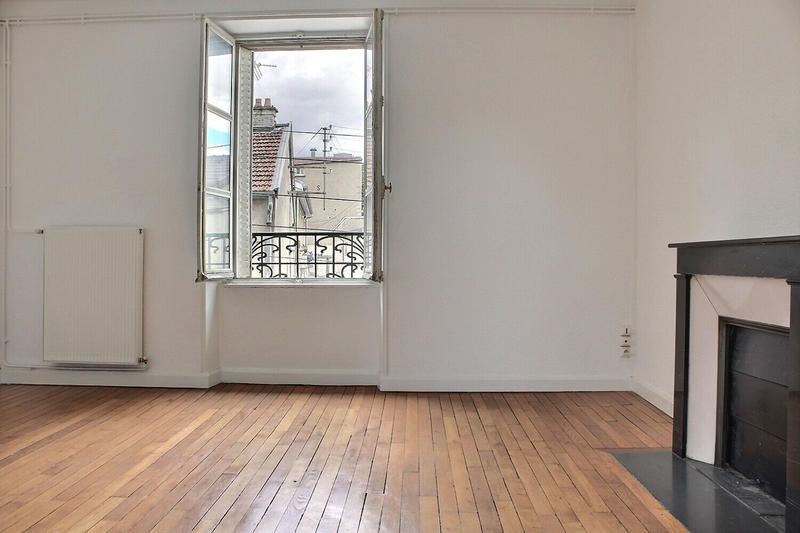 Immeuble - 9 pièces