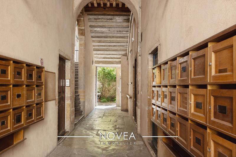 Appartement - 82 m² - 2 pièces