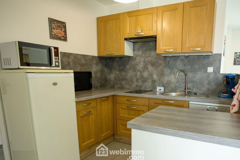 Maison - 239 m² - 11 pièces