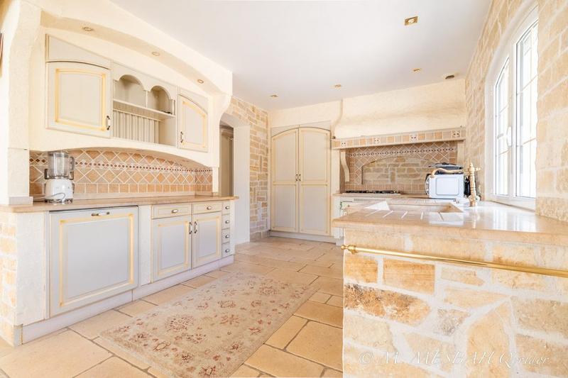 Maison - 155 m² - 6 pièces