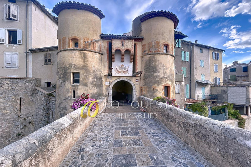 Immeuble - 142 m² - 6 pièces