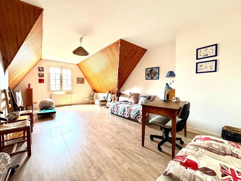 Maison - 155 m² - 6 pièces