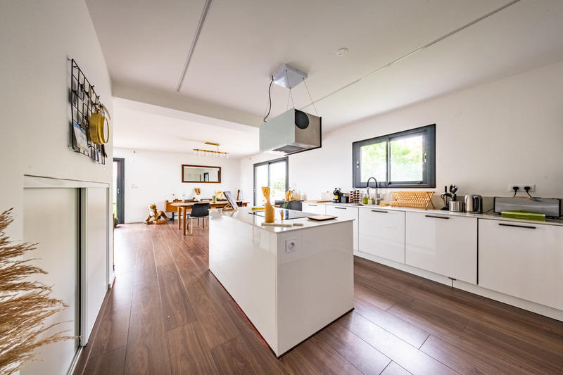 Maison - 168 m² - 6 pièces