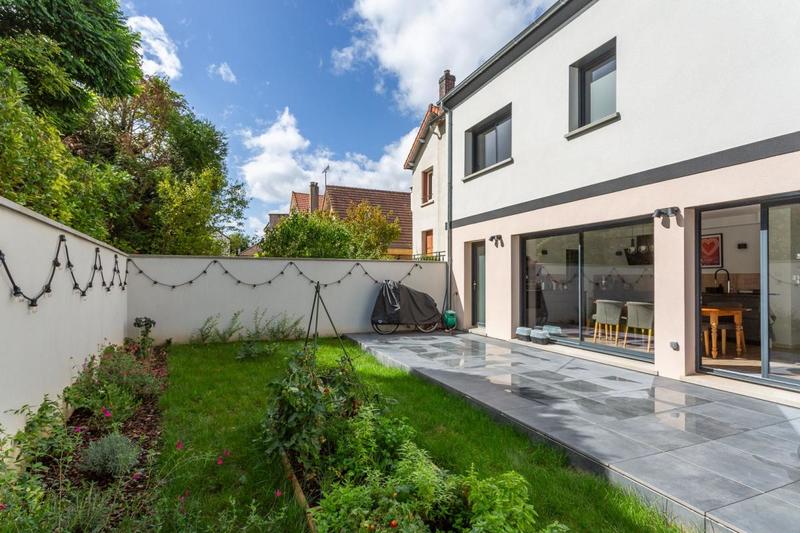 Maison - 128 m² - 6 pièces