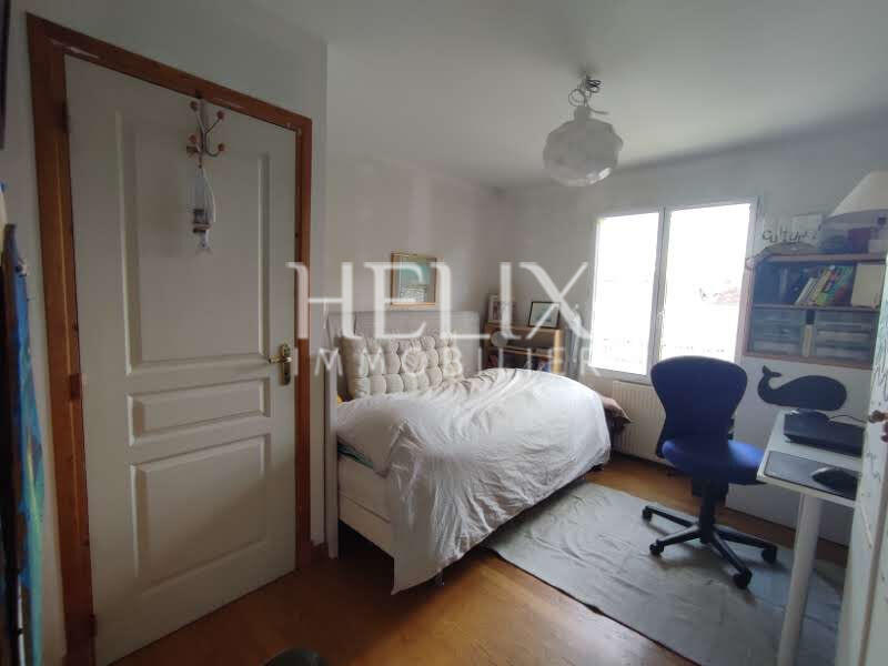 Maison - 128 m² - 7 pièces