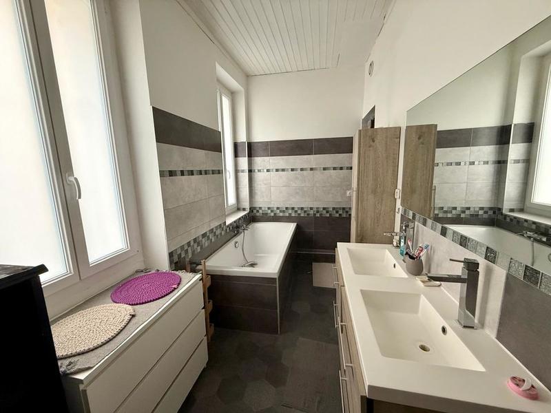 Maison de ville - 98 m² - 4 pièces