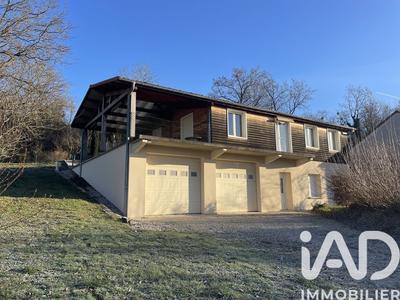 Maison - 135 m² - 6 pièces