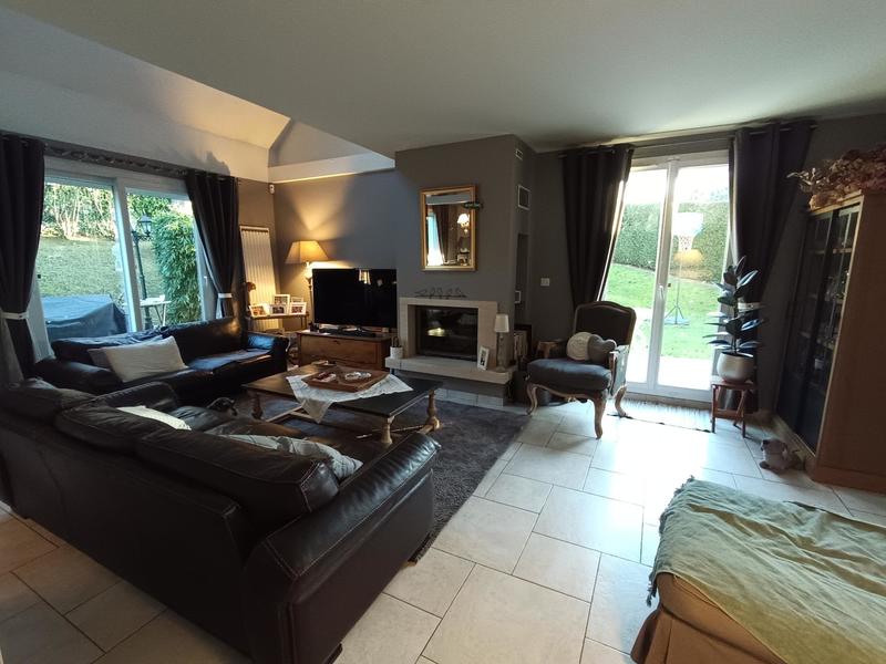 Maison - 160 m² - 7 pièces