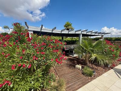 Maison - 280 m² - 15 pièces