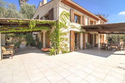 Villa - 188 m² - 6 pièces