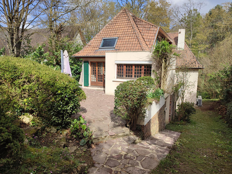 Maison - 206 m² - 9 pièces